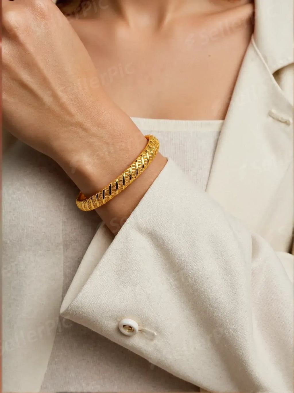 Luxe Mesh Gold Bangles