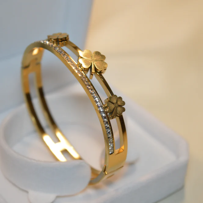 Golden Clover Sparkle Bangle