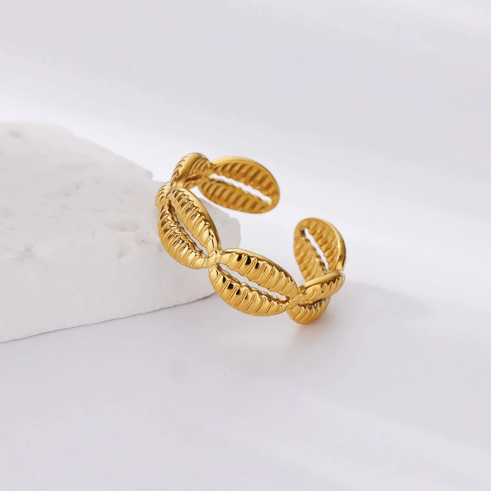 Golden Shell Link Adjustable Ring