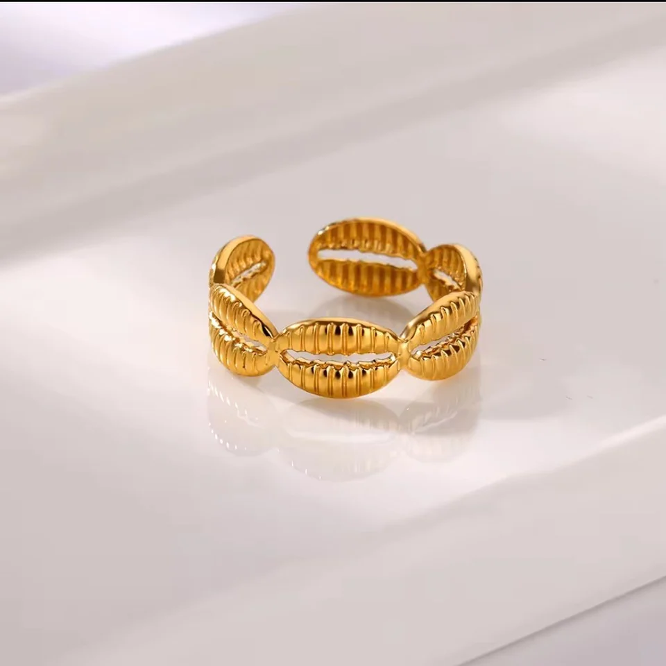 Golden Shell Link Adjustable Ring