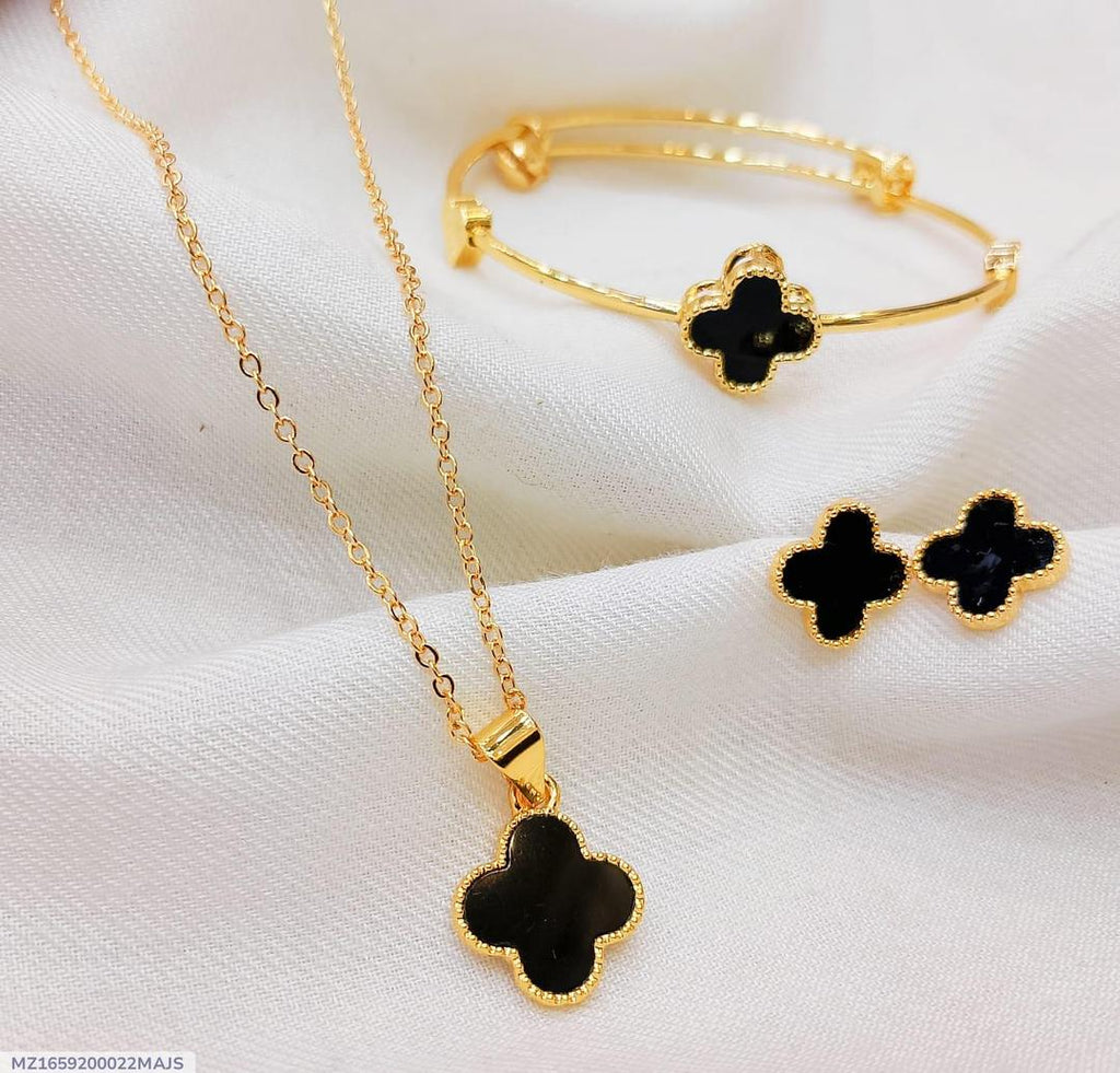 Midnight Clover Jewelry Set